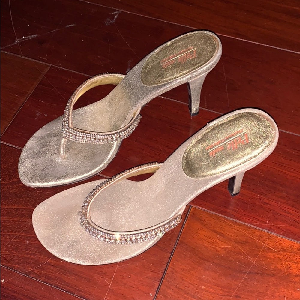 Pelle Moda Platinum Collection Heels